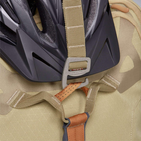 Ryker:eagle creek load warrior carry on